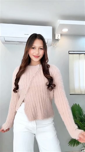Avsaa_collection on Instagram: "NEW IN !!! Women’s fur sweater available Color: Brown, pink, white, green and nude Size: Free size"
