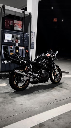 バリオス250cc ネイキッドの魅力とスペック紹介