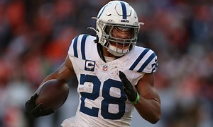 NFL DFS Week 17 Example Lineups: Top Picks for DraftKings & FanDuel Contests