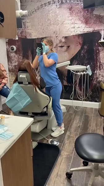 Music Video “dental” Day: Party in the USA Nothing better than having at work and being with family…I’m lucky to be able to do both. Now you’ve met my daughter Ali with my grandbaby Scottie…and Paige who is my dental assistant who likes to shake her hips (most days😉) #fun #love #party #USA #SMIILE #FYP