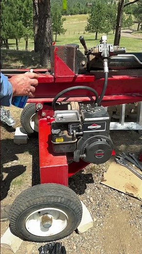 How to diagnose clogged carburetor on a log splitter. Fixed after jets cleaned.