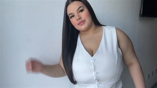 4K thick and busty work outfit try on haul!