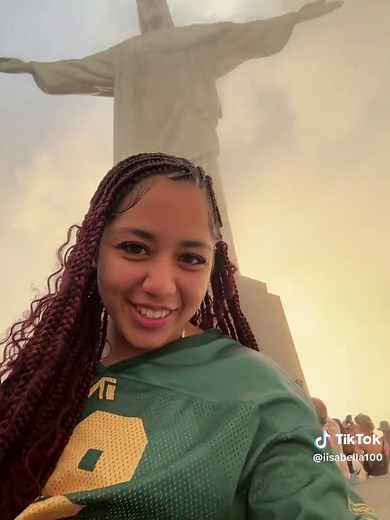 Exploring the Wonders of the World with Isabella Travel