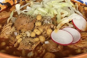 Cómo hacer pozole para principiantes: te damos la receta más fácil para prepararlo