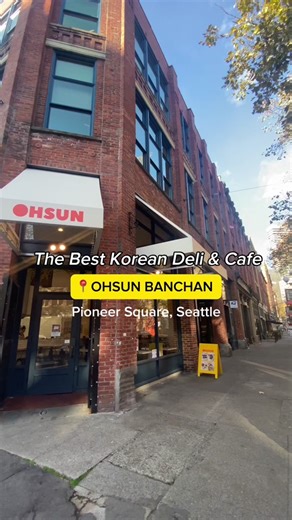 Looking for some Korean comfort food in the Square? Visit Ohsun Banchan, for every bite tells a Korean culinary story 🇰🇷 Nestled in Pioneer Square is this delicious restaurant that serves up Korean food with a twist. Sara, the owner, strives to deliver bold and authentic flavors in each and every one of her dishes. We tried out the following menus and loved it ⬇️ ✨ Fall Bibimbap ✨ Fall Kimbap ✨ Braised Spicy Pork with Banchan Most importantly, they offer gluten free and vegan options as well! 