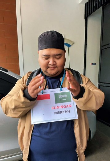 Detik-detik keberangkatan pemuda asal kuningan ke Mekkah menggunakan sepeda motormya !!! #Zcorner #zcornerkuningan #kabupatenkuningan #baznaskuningan #baznasjabar #baznasindonesia #pusatkuliner #kuninganjawabarat #foodcourt