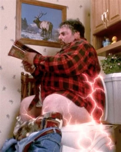 My Favorite Martian: Car Shrinks & Escapes Through Sewer Pipes! 🚗🔬