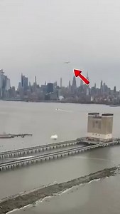 One year ago, this dramatic crash footage was all over the news... On April 10, 2025, a Bell 206 LongRanger IV helicopter on a sightseeing tour crashed into the Hudson River near Jersey City, New Jersey, across the river from New York City. All six onboard—a family of five and the pilot—were killed. Operated by New York Helicopter, the aircraft was on its eighth flight of the day when its tail boom failed and initiated a mid-air breakup.On May 7 the NTSB issued a preliminary report that included