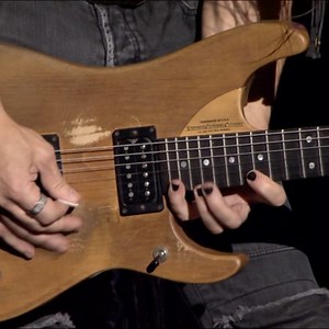 Nuno Bettencourt - "Flight Of The Wounded Bumblebee" #guitarsolo #guitar #nunobettencourt #extremeband | Shred Music TV