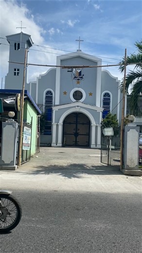 Bakit siya tinatawag na Aglipay Church? Narito ang kasagutan. Ang Iglesia Filipina Independiente ay isang independenteng Katolikong denominasyon na itinatag noong 1902 bilang pagbabagong-loob at protesta laban sa pamumuno ng mga Kastilang prayle sa Simbahang Katolika noong panahon ng kolonyalismo. Unang pinamunuan bilang Supreme Bishop si Gregorio Aglipay, kaya ito ay madalas na tinatawag na Aglipayan Church. Dito tinatanggap ang mga pari na maaaring mag-asawa, at ang simbahan ay may sariling li