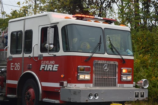 Cleveland firefighters battle blaze that involved ruptured gas line
