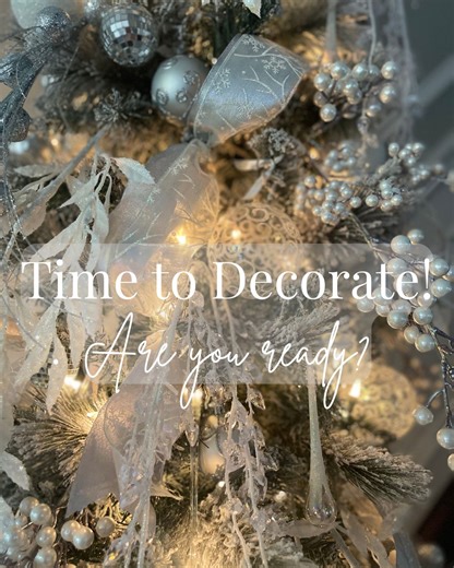 Let it snow! ❄️🎄 This 7ft tree brings winter magic to life with a dreamy white-on-white theme and that perfect snow dusted look. Elegant and calming, just the way the holidays should feel. Need help creating a beautiful holiday vibe in your home or business? We’re booking now for Christmas decorating services, we can help make your space feel like a winter wonderland! 🤍✨ #torontodecorators #tistheseason #xmasdecor #gtaeventplanner #christmas2025 #holidaydecorating #christmastree | AC Balloons