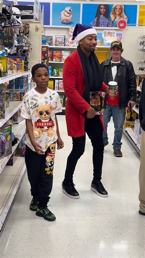 I’m just a champ, Richard… that’s all… shop with DJ 💜🎅🏽 Santa’s here… DJ Rowell Foundation The Love Doctor Movie @topfans | DJ Rowell Foundation