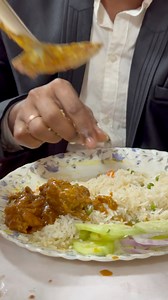 648K views · 9.1K reactions | বিয়েবাড়িতে জমিয়ে চিকেন খেলাম  | Street Food Kolkata | Facebook