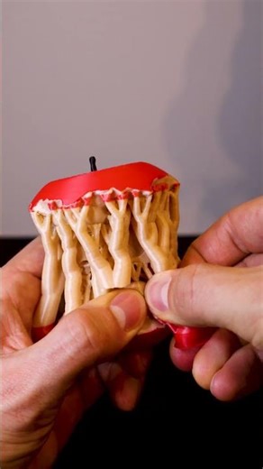 3D Printed Decoration Reveals Spooky Skull Design