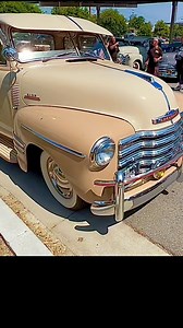 1953 Chevrolet 3100 5 window pick up #chevy3100 #53chevy #classicchevytrucks #vintagetrucks | Peter Mark