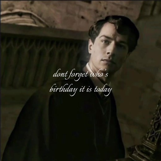 | #tomriddle | our fav dark lord !! 😊😊 || #harrypotter #birthday #voldemort #hp december 31