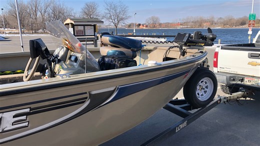 Walleye run getting underway on the Fox River in De Pere