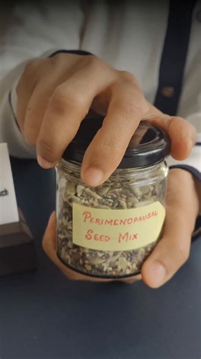 Dt Manpreet Kalra | Hormone and Gut Health Coach | on Instagram: "Comment ESTROGEN to get the detailed recipe. 🌿🔥 Hot flashes, vaginal dryness, and scanty periods in your 40s signal estrogen fluctuations as perimenopause begins—ovarian function declines, phytoestrogens become crucial for receptor binding, and inflammation accelerates symptoms. This seed cycling mix delivers flax lignans (estrogen modulators), sunflower vitamin E (moisture retention), pumpkin zinc/magnesium (cycle regulation), 