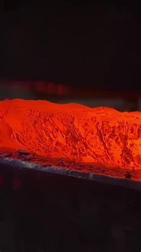 Handmade Knife Showcase: Crafting Unique Blades