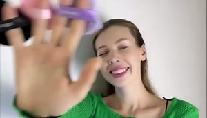 FACEMADE 6 Pieces Face Powder Puff with a Travel Case, Soft Makeup Puff with a Container, Triangle Velour Makeup Sponge for Loose Powder Body Powder, Beauty Makeup Tools, Black