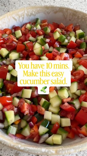 10 Minute Easy Cucumber Salad (Fresh & Simple)