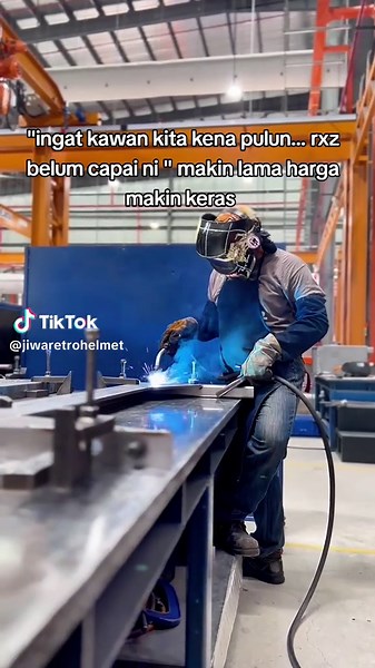 Jiwa Retro Helmet (@jiwaretrohelmet)’s videos with original sound - Che Wann