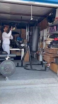 Pt. 1 Speed Bag Training: Build Lightning Fast Reflexes & Hand Speed 🥊 #boxing #speedbag #shorts
