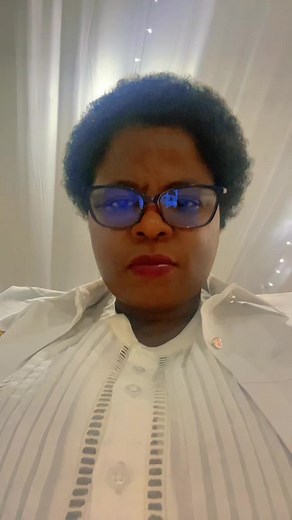 Stylish Outfit Inspiration: Blue Denim and Vertical Lines