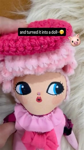 She wore a pig wig… wait for it 😂 돼지가발 쓴 인형 #shorts