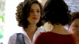 Las Aparicio fue una telenovela mexicana, la primera producida por Argos Comunicación para Cadena Tres.1​2​ Se estrenó el 19 de abril de 2010 y finalizó el 15 de octubre del mismo año, siendo conformada por 120 capítulos. Gabriela de la Garza como Alma Aparicio Ximena Rubio como Mercedes Aparicio Liz Gallardo como Julia Aparicio María del Carmen Farías como Rafaela Aparicio Eréndira Ibarra como Mariana Almada Plutarco Haza como Leonardo Villegas​ Eduardo Victoria como Claudio las aparicio novela