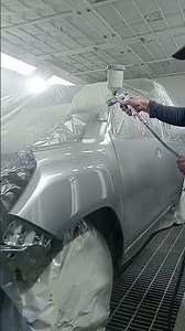 พ่นเคลียร์แลคเกอร์ #บังโคลนหน้า revo #ทำสีรถยนต์