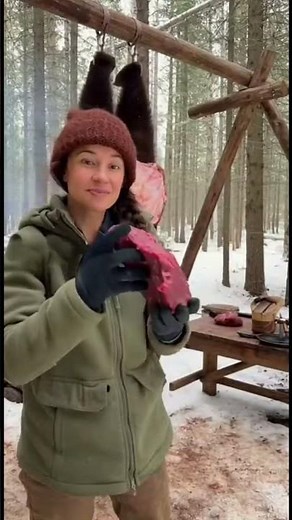 This is how you actually cook bear meat #bushcraft #outdoors #food