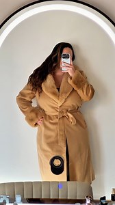 WALMART FIND: this coat is on clearance for UNDER $20 🤩 Comment SEND & I’ll dm you the 🔗 #walmartstyle #affordablefashion #chicstyle | Amanda's Curvy Fashion Finds