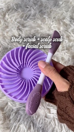 How to Use an Exfoliating Brush Effectively