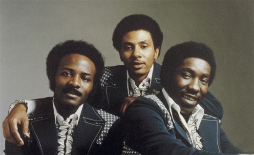[60帧中英]The O'Jays - Love Train (1972)