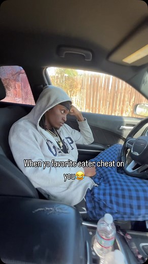 THE DON on Instagram: "This shii hurt the soul💔💔💔💔 like my personal munch machine js gave someone else my combos wit extra sauce💔💔😭😭 #viral #reels #comedy #meezspamm #explore"