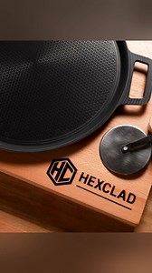 Pizza Tip of the Day: Best pizza steel for an authentic pie 🍕 Whether you're making pizza at home in your oven or even on the grill, HexClad's Hybrid Pizza Steel will give you restaurant-quality pizza every time. 1) It doesn't require preheating so you can place your dough right on top and bake multiple pies without reheating in-between 2) It's lightweight and made with an aluminum core so it heats up quickly and evenly 3) It comes with a Lifetime Warranty so it'll be the last steel you'll ever