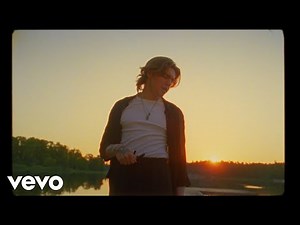 Livingston - Look Mom I Can Fly (Visualizer)
