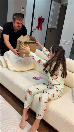 Elif's big surprise at the cinema #elifsinemtv