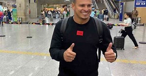 Hugo Moura dá recado à torcida do Vasco; saiba o número que ele vestirá