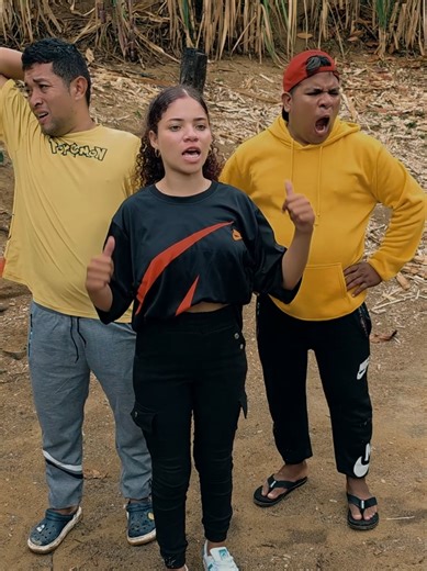 Trabajadores en Comedia: Risas y Diversión