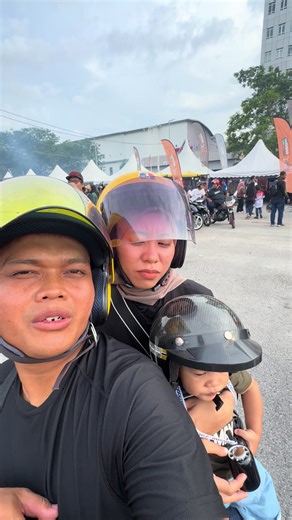 Ramai tanya saya buat helmet anak kt mana? Buat dekat @FPShop Seri Iskandar memang lawa gilaaaa guys.tapi yg ni owner fpshop bagi hadiah kt sy tau.#imranazie