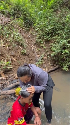 IF YOU WANT TO TAKE A BATH, JUST USE THIS FRUIT #shortvideo #comedy #art #funny