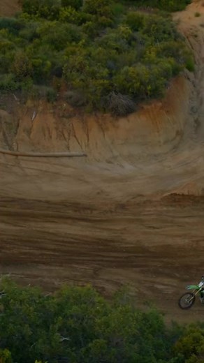 @ Axell Hodges 140ft superman to nose wheelie 🔥💯🇺🇸 #fmx #motocross #trackday #mx #bikelife #viralvideos #reels #monsterenergy #thursday #best #Amazing #air #jump #usa | TwoWheels MX