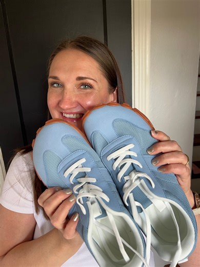 Watch Barefoot shoes for walking on Amazon Live