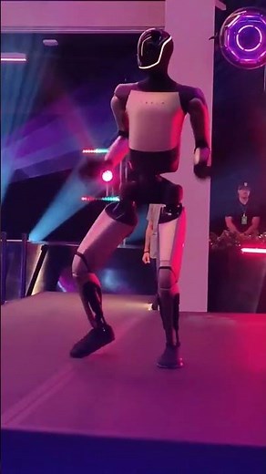 Optimus Robot Dances at Tesla Shareholder Meeting #2025