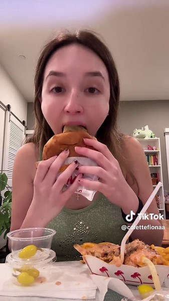 in-n-out ASMR mukbang 🍔 #innout #asmrmukbang #mukbangasmr #asmreating #mukbang #eatingshow #eatwithme #asmrsounds #fries #burger #fyp #foryou #creatorsearchinsights