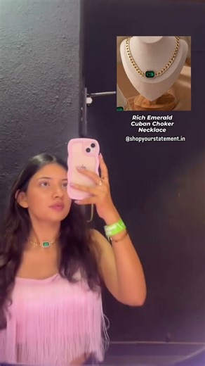 Glam up with our Emerald Cuban Choker Necklace 💚🔥