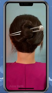 2.7K views · 14 reactions | tutorial membuat sanggul yang sangat simpel sekali | sanggul rambut | model sanggul simpel #tutorialmembuatsanggul #modelsanggulterbaru #jepitrambut #jepitsanggul #bunhairstyle #simplebunstyle #modelsanggulkartini #modelsanggulsimpel | Pretty Studio | Facebook